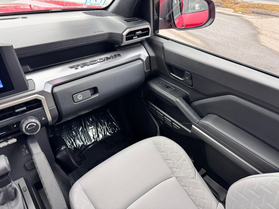 Used 2025 Toyota Tacoma SR5 image 30