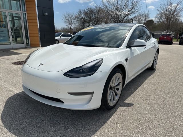 Used 2023 Tesla Model 3 Standard Range RWD image 2