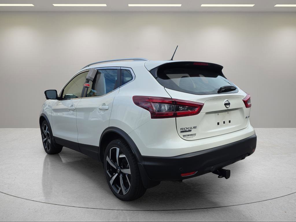 Used 2022 Nissan Rogue Sport SL w/ Premium Package image 8