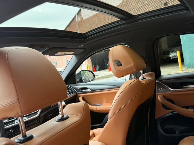 Used 2023 BMW X4 xDrive30i w/ M Sport Package AWD/4WD image 19