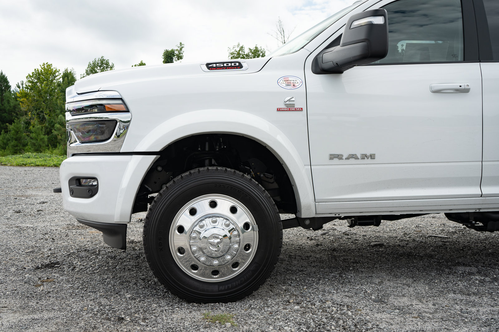 New 2026 RAM 4500 4x4 Crew Cab DRW w/ Laramie Trim Package image 11