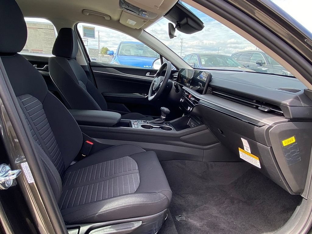 New 2026 Kia K5 LXS FWD image 25