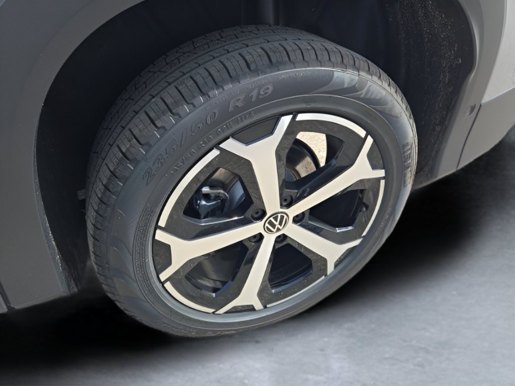 New 2026 Volkswagen Tiguan SE AWD/4WD image 41