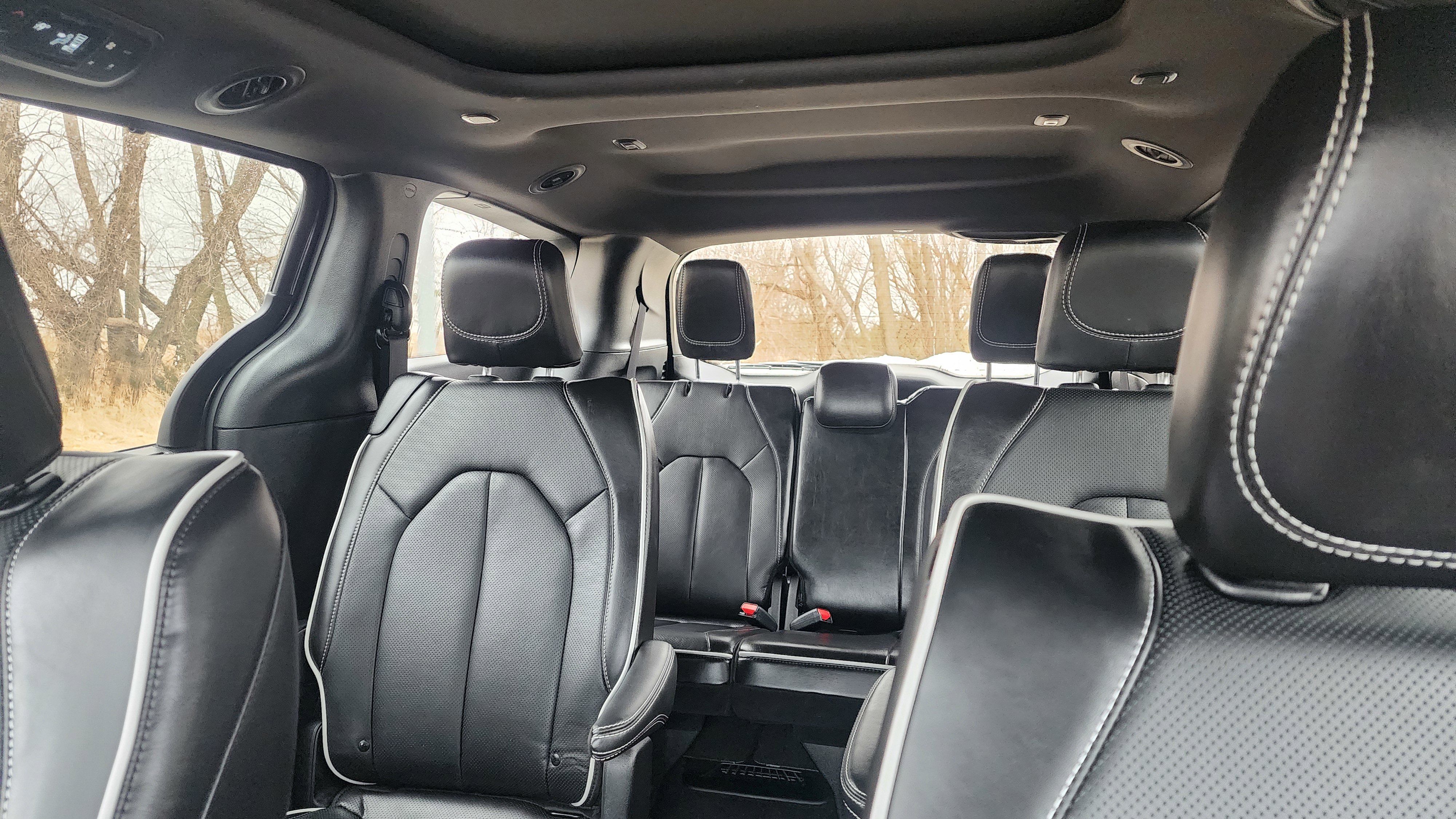 Used 2026 Chrysler Pacifica Limited w/ S Appearance Package image 8