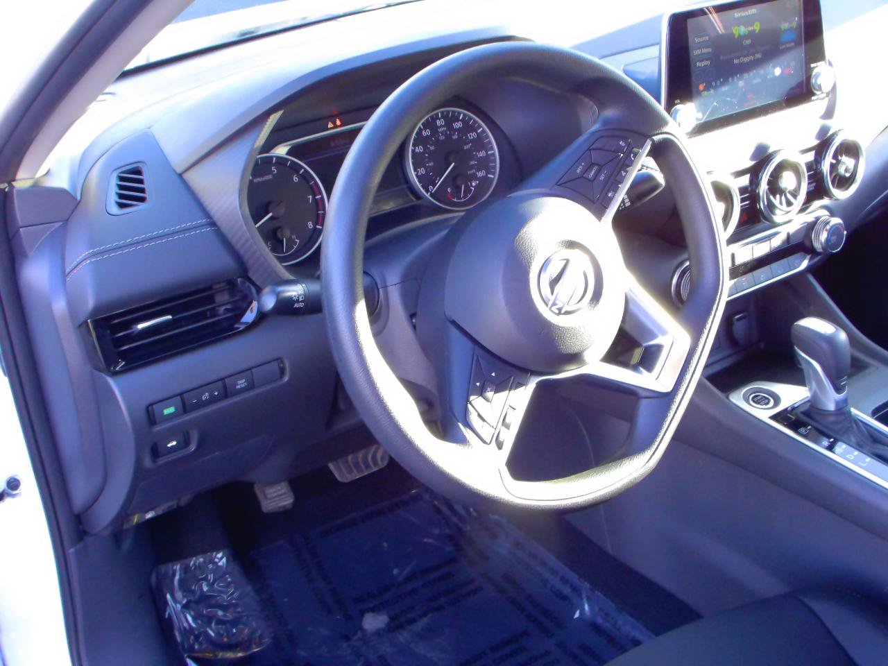 Used 2025 Nissan Sentra SV FWD image 14