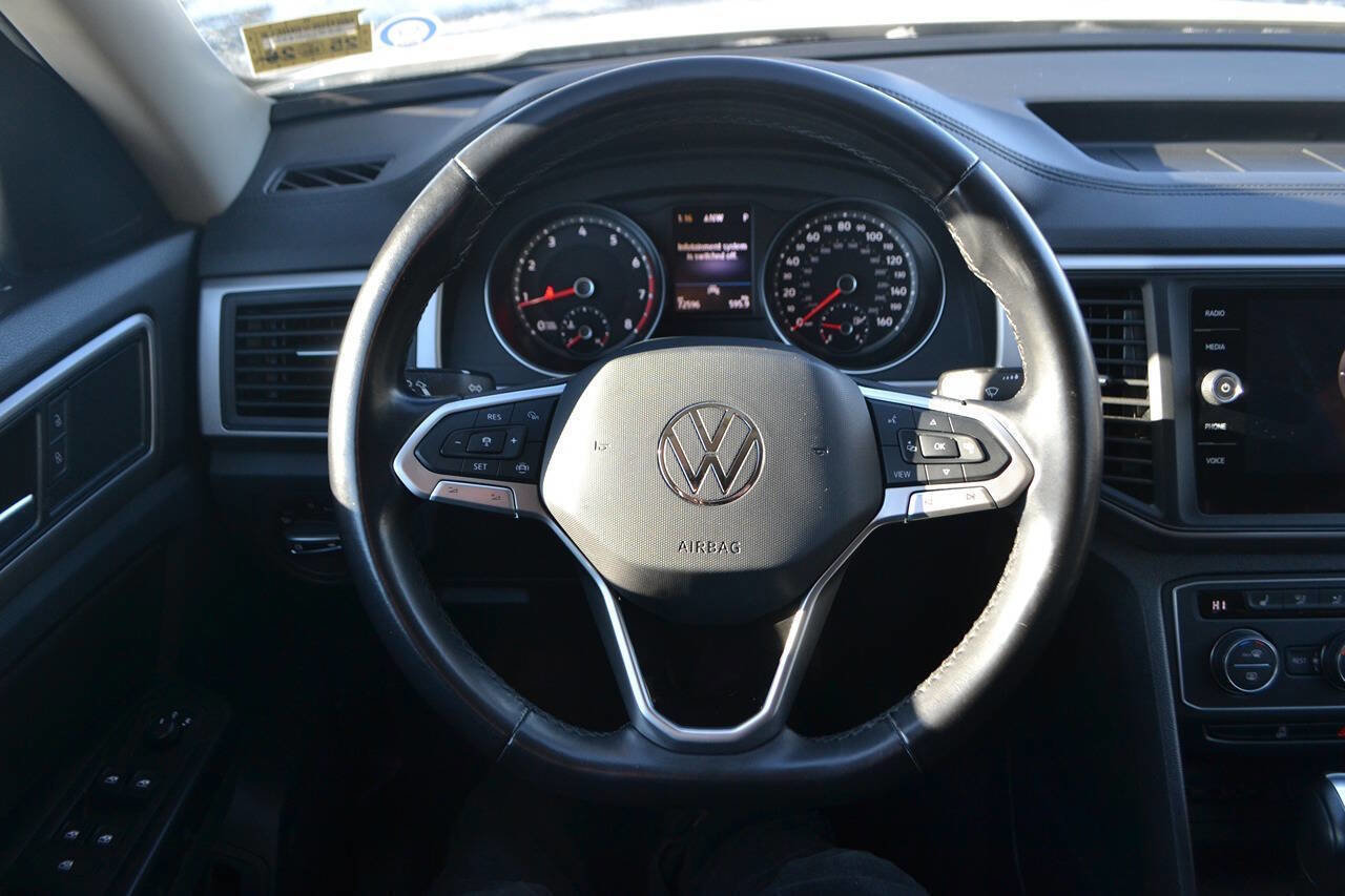 Used 2021 Volkswagen Atlas SE w/ Towing Package image 5