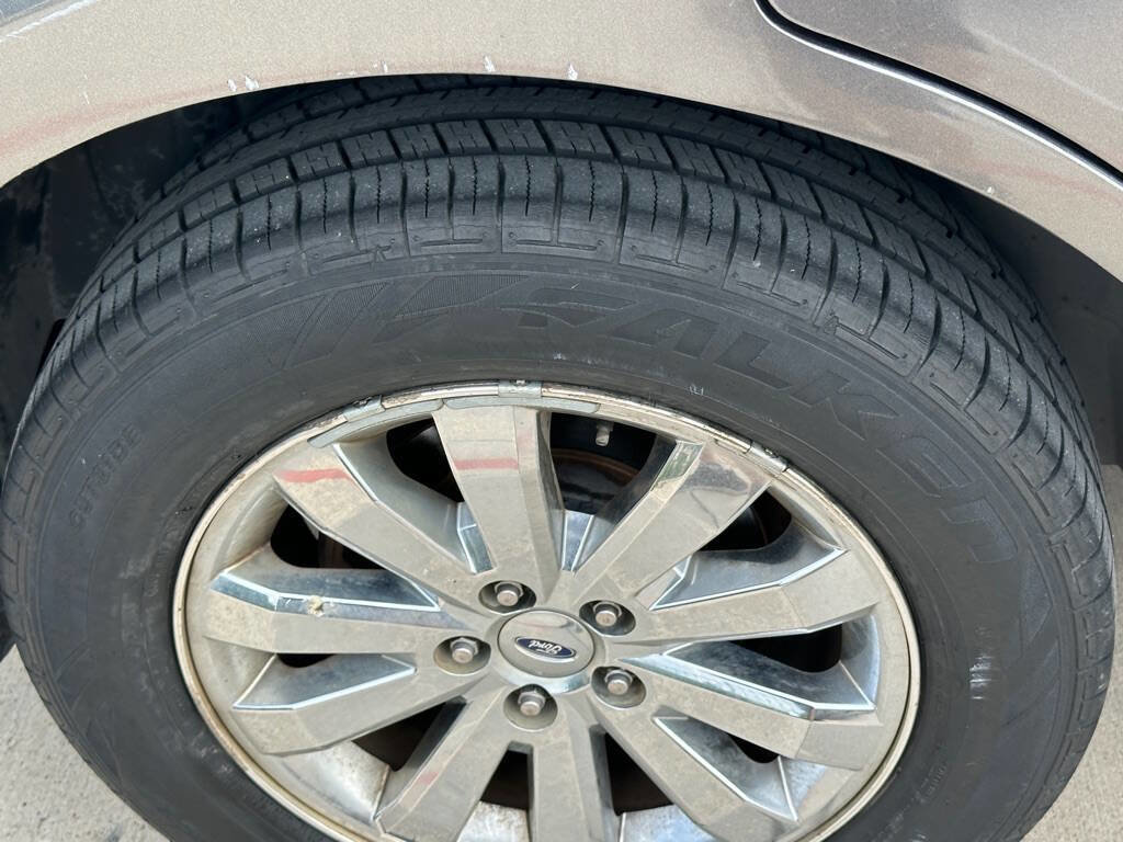 Used 2010 Ford Edge SEL FWD image 22