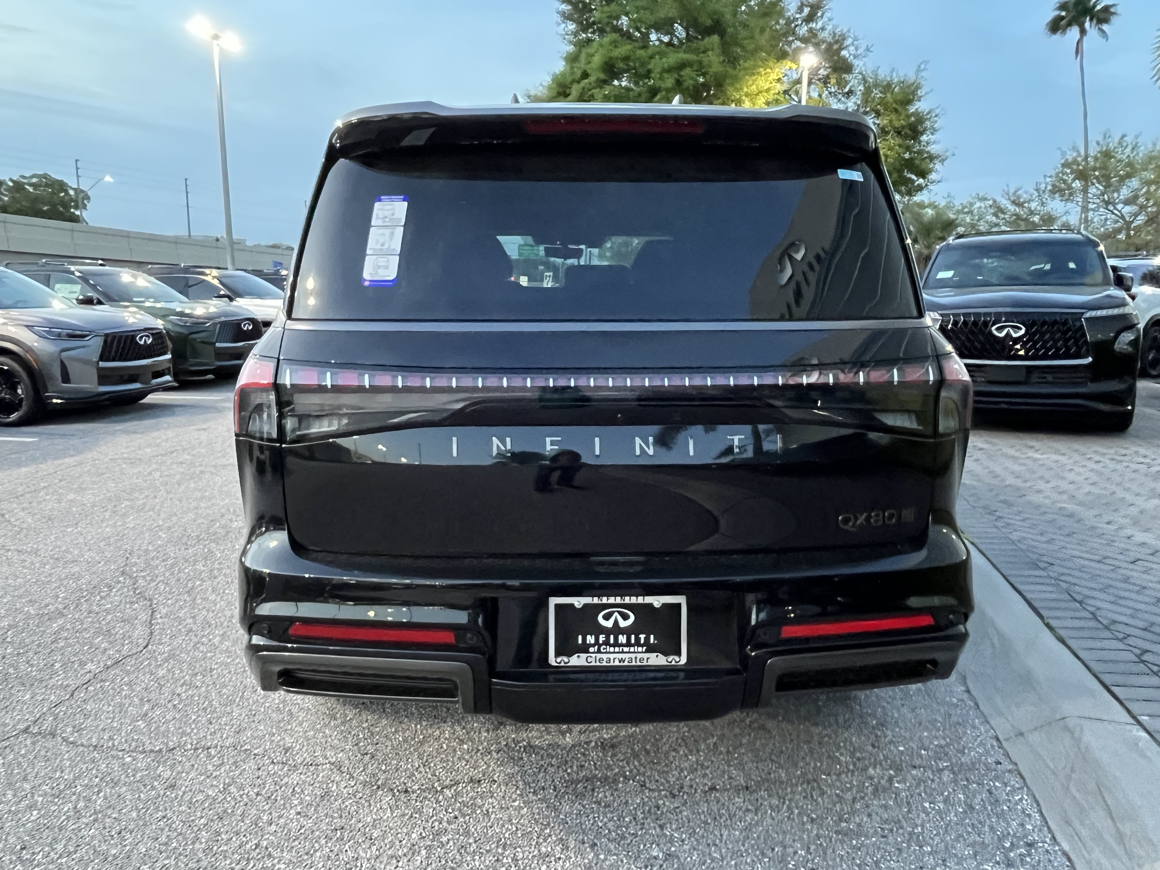 Certified 2026 INFINITI QX80 Autograph w/ Premium Cargo Package AWD/4WD image 4