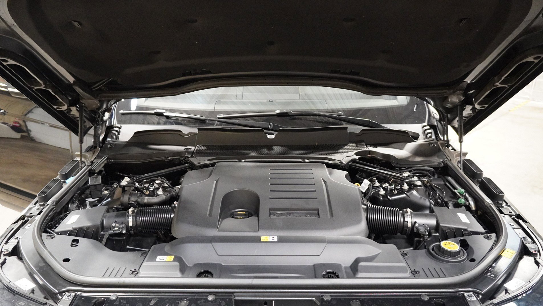 Used 2022 Land Rover Range Rover image 42