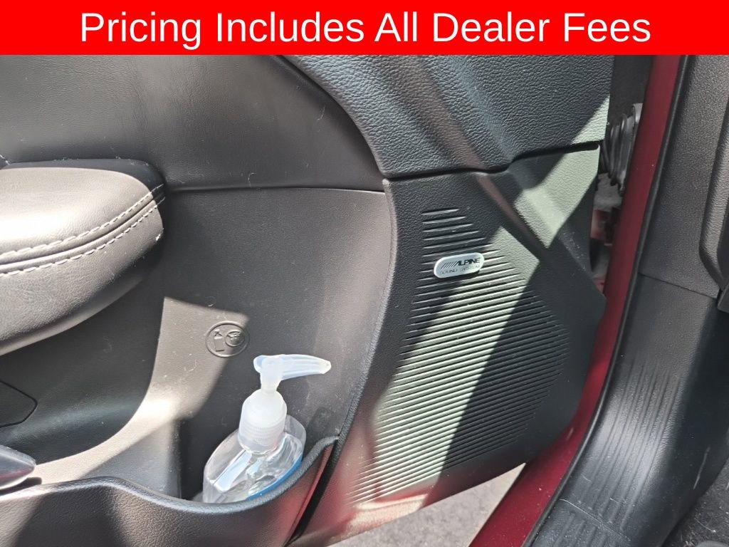 Used 2019 Dodge Challenger GT w/ Plus Package RWD image 13