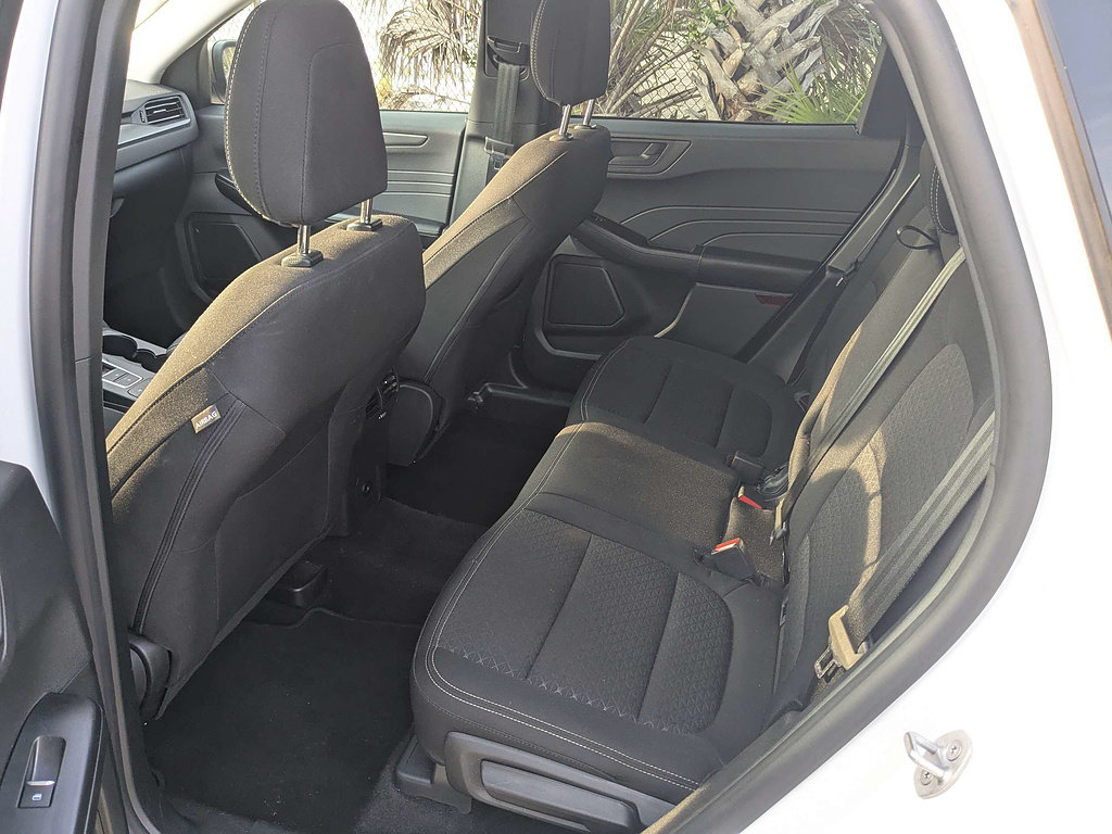 Used 2025 Ford Escape Active AWD/4WD image 14