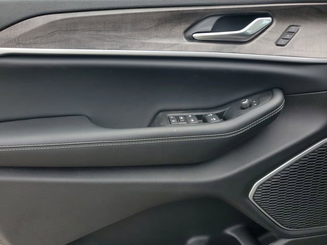 New 2026 Jeep Grand Cherokee Limited RWD image 23