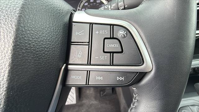 Certified 2026 Toyota Highlander XLE AWD/4WD image 30