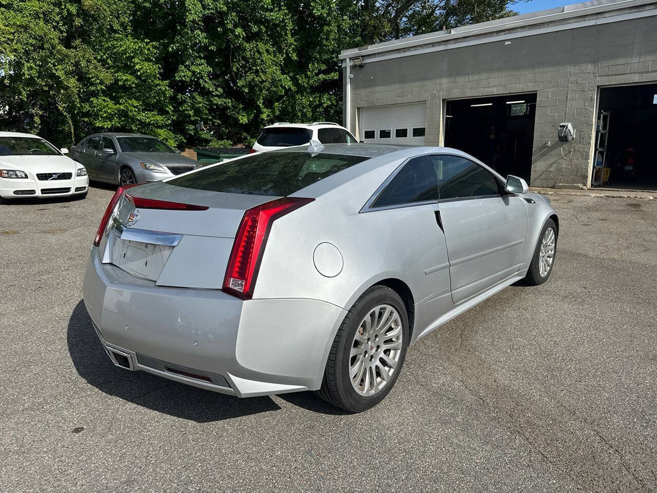 Used 2011 Cadillac CTS Premium AWD/4WD image 8