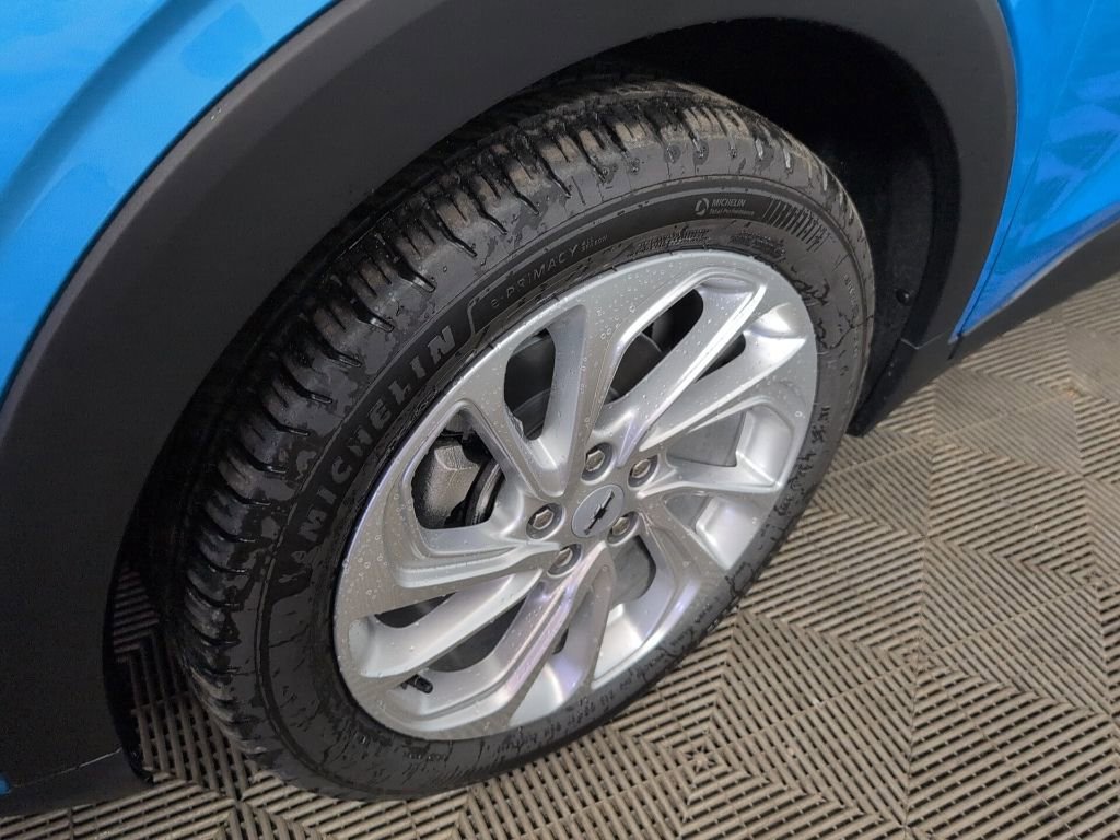 New 2027 Chevrolet Bolt LT image 8