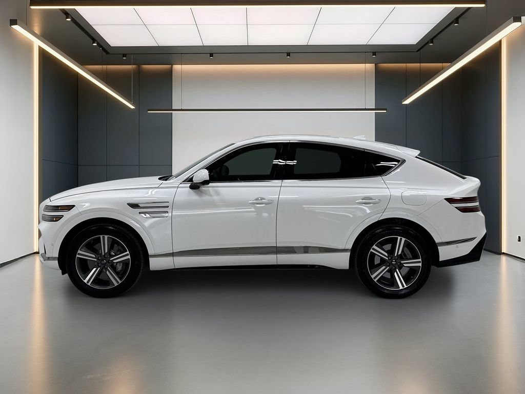 Certified 2025 Genesis GV80 3.5T AWD/4WD image 2