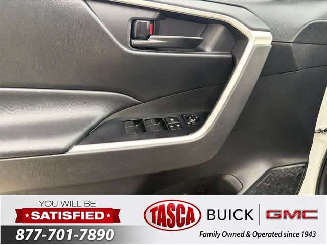 Used 2023 Toyota RAV4 LE FWD image 13