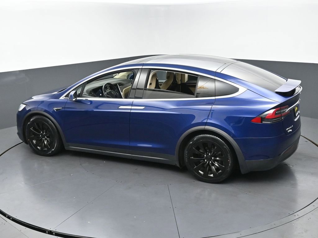 Used 2016 Tesla Model X 90D image 46