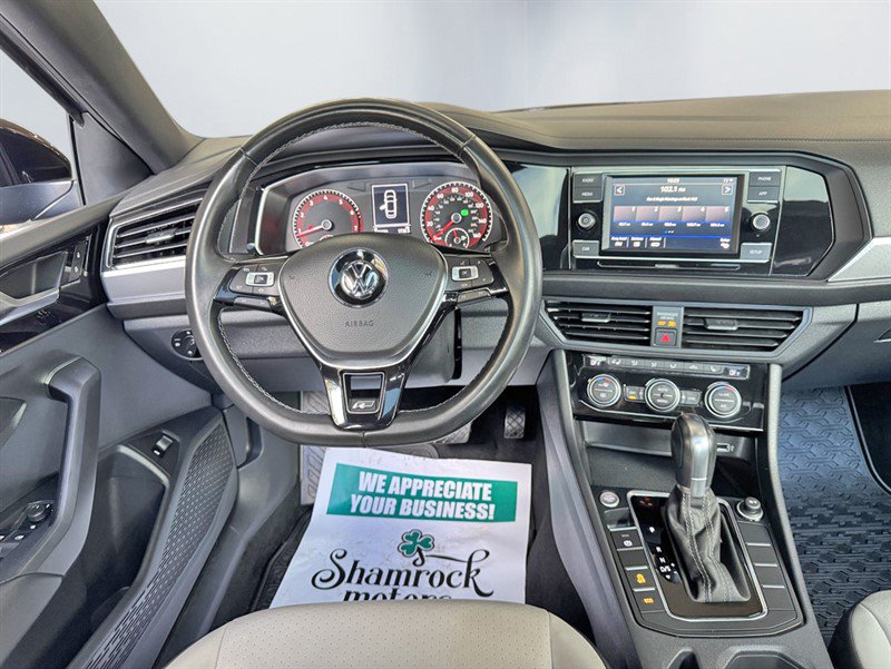 Used 2019 Volkswagen Jetta R-Line w/ R-Line Cold Weather Package FWD image 15