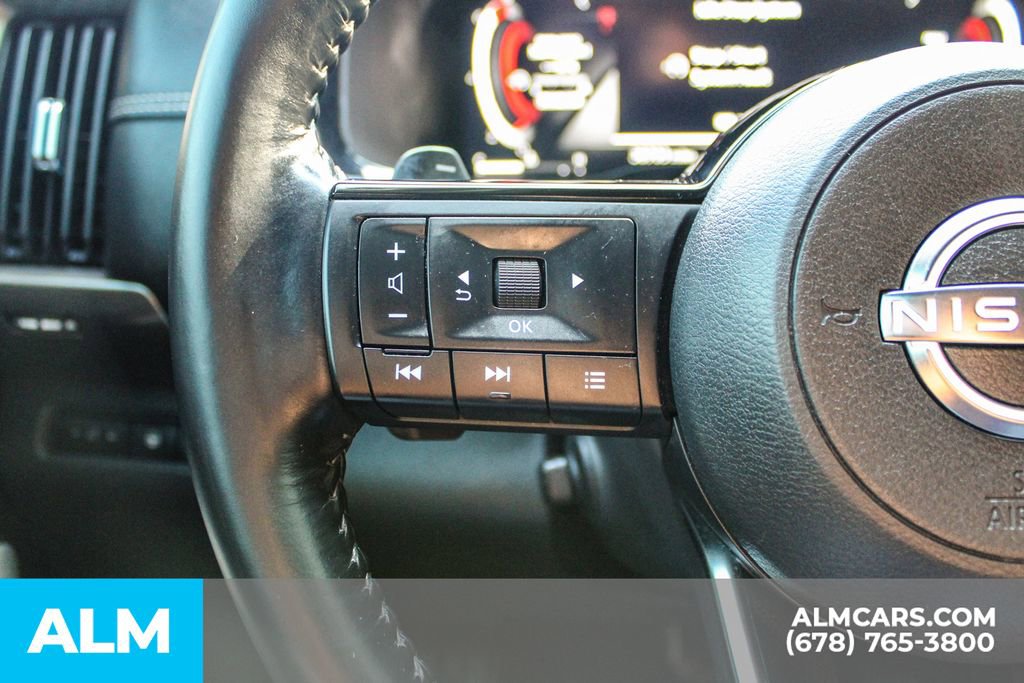 Used 2022 Nissan Pathfinder Platinum w/ Cargo Package image 27