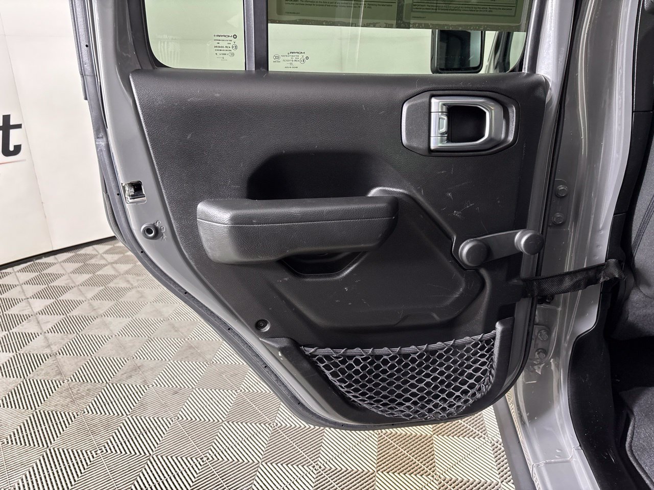 Used 2023 Jeep Wrangler Unlimited Sport AWD/4WD image 18