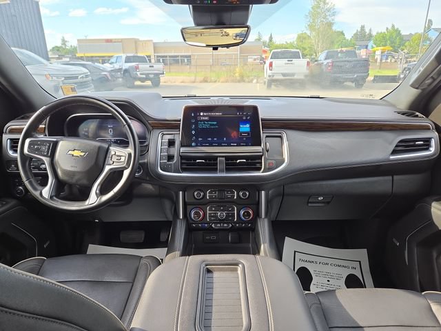 Used 2023 Chevrolet Tahoe Premier w/ Premium Package 2 AWD/4WD image 3