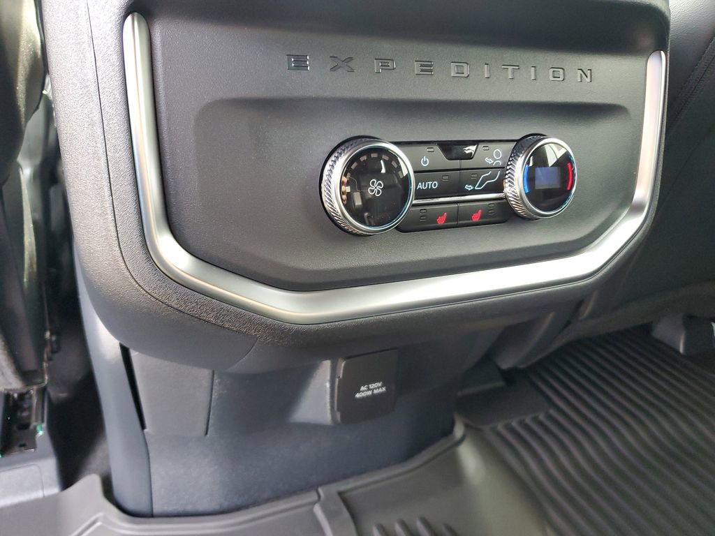 New 2026 Ford Expedition Max Platinum w/ Stealth Appearance Package image 15