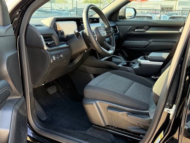 Certified 2025 GMC Terrain Elevation w/ Black Edition AWD/4WD image 13