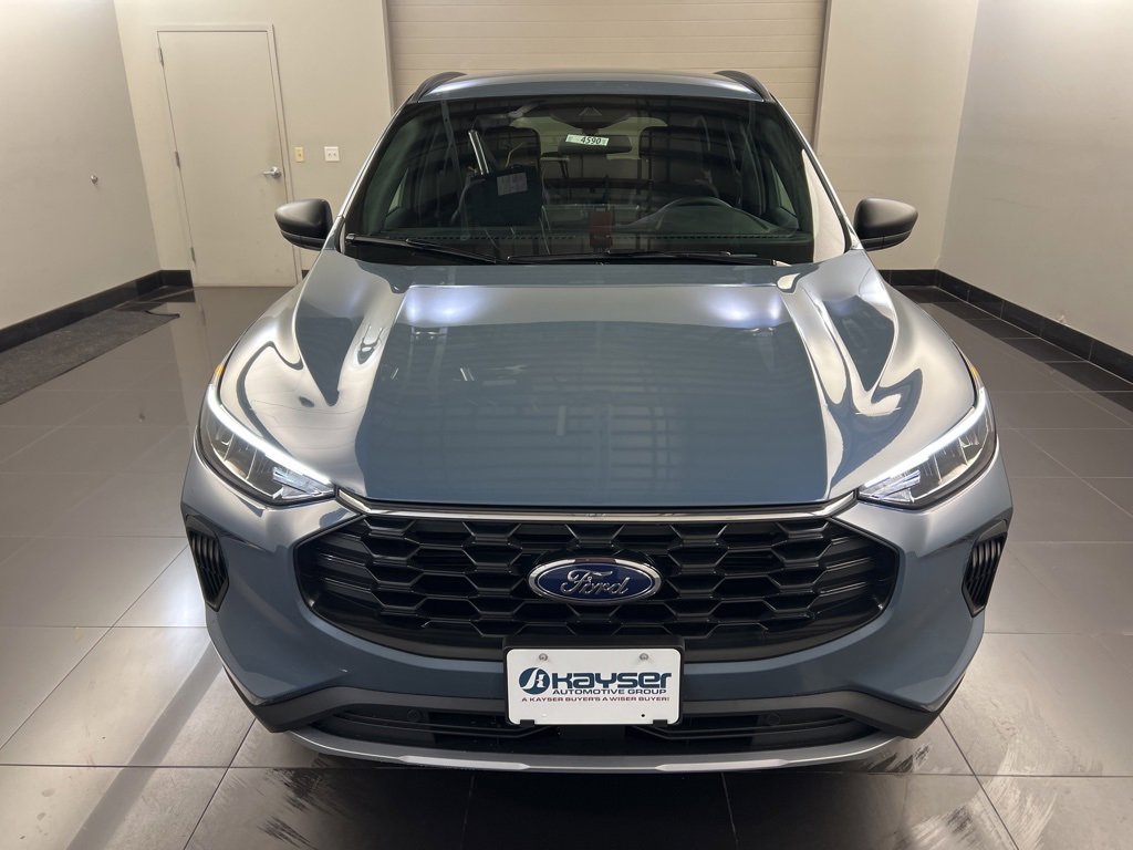 New 2026 Ford Escape ST-Line w/ Tech Pack #1 image 2
