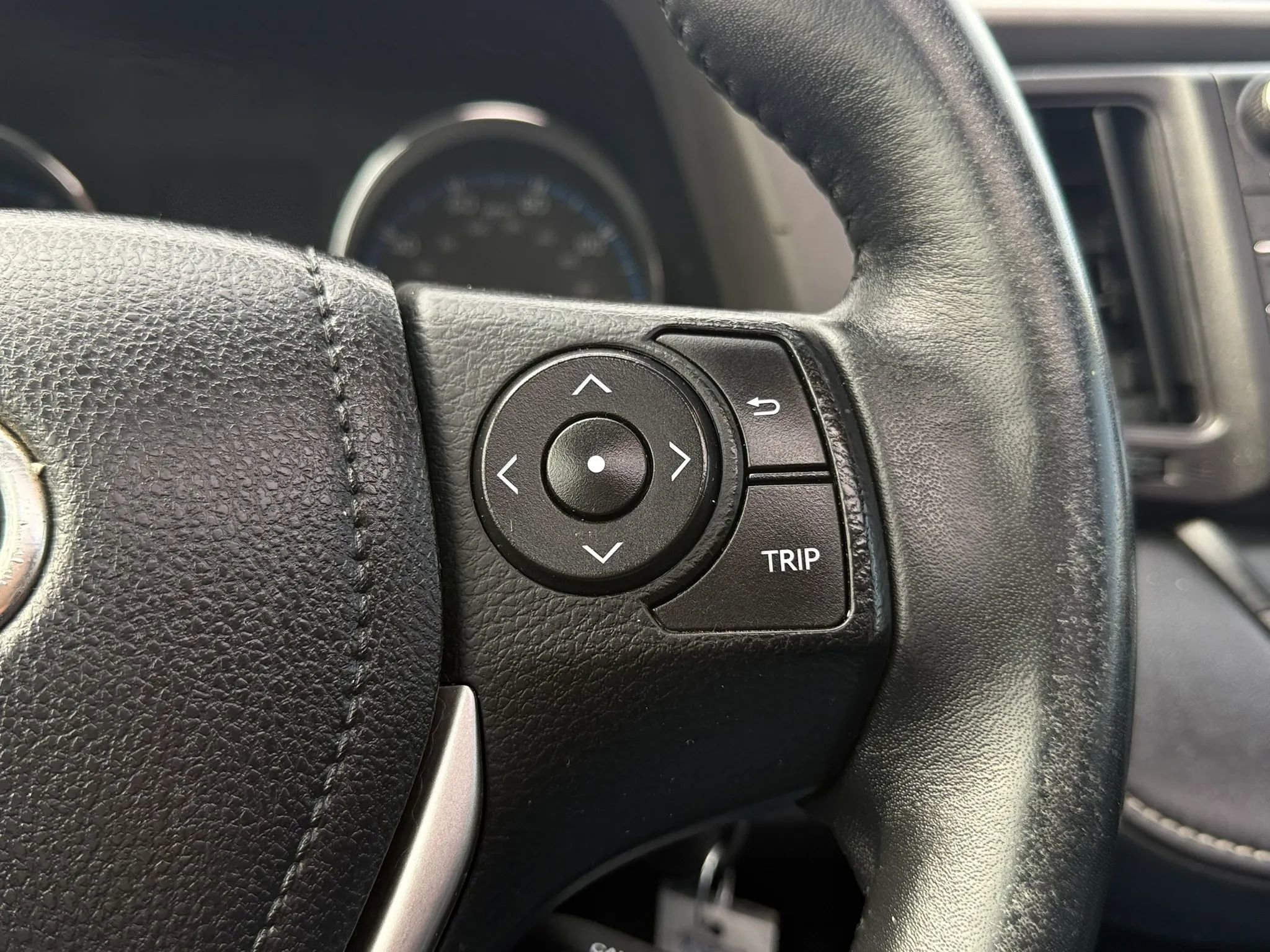 Used 2016 Toyota RAV4 XLE FWD image 27