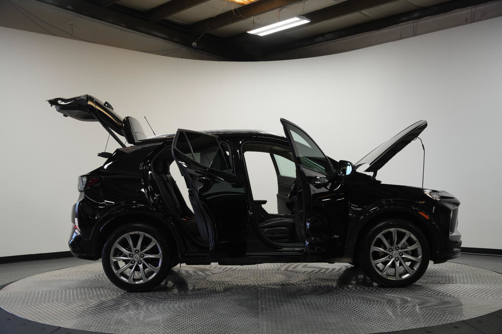 Used 2026 Buick Encore GX Avenir w/ Avenir Technology Package AWD/4WD image 10