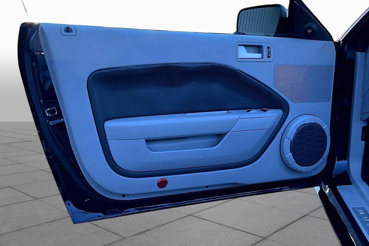 Used 2008 Ford Mustang GT Premium RWD image 19