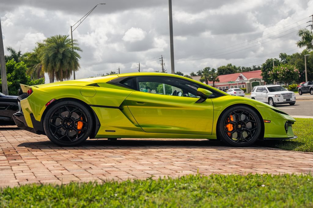 Used 2026 Lamborghini Temerario AWD/4WD image 6
