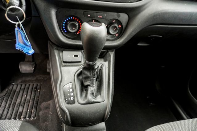 Used 2021 RAM ProMaster City Tradesman w/ Window Group 09 image 13