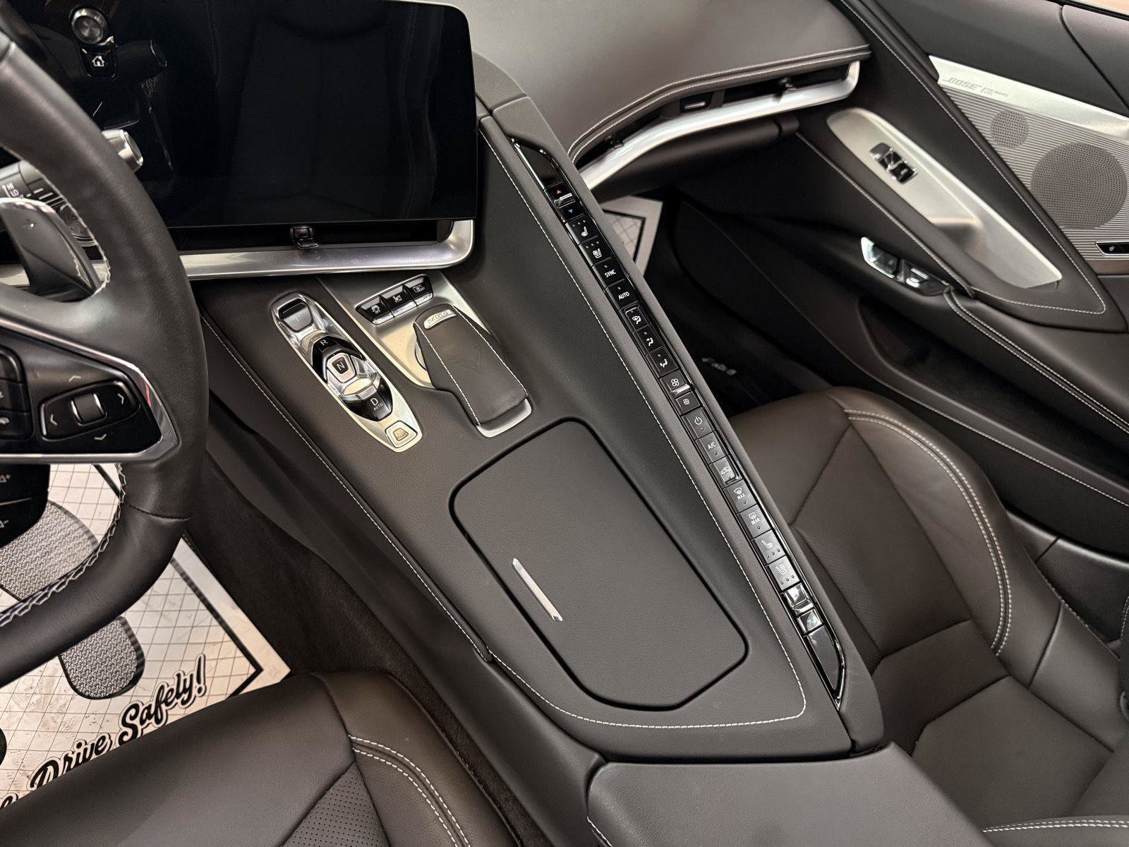 Used 2024 Chevrolet Corvette Stingray Preferred Conv w/ Z51 Performance Package RWD image 25