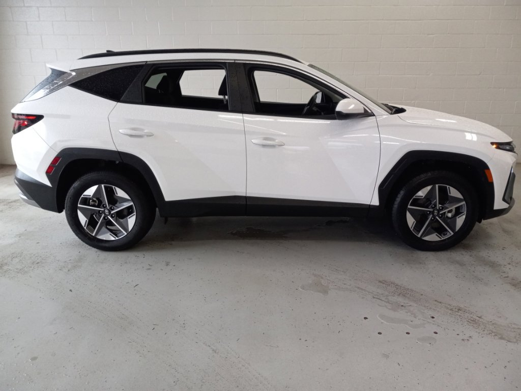 Used 2025 Hyundai Tucson SEL image 2