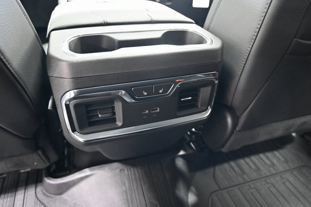 New 2026 GMC Sierra 3500 Denali w/ Denali Reserve Package image 33