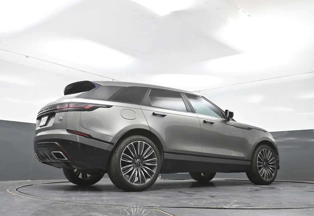 Used 2018 Land Rover Range Rover Velar R-Dynamic HSE AWD/4WD image 49