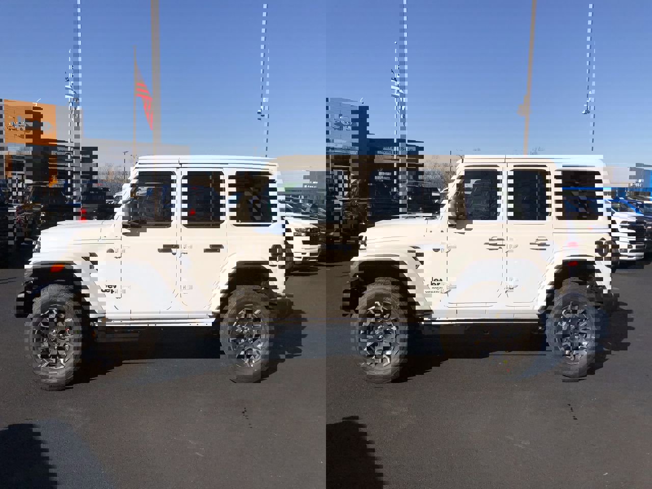 New 2026 Jeep Wrangler Sahara w/ Technology Group image 11