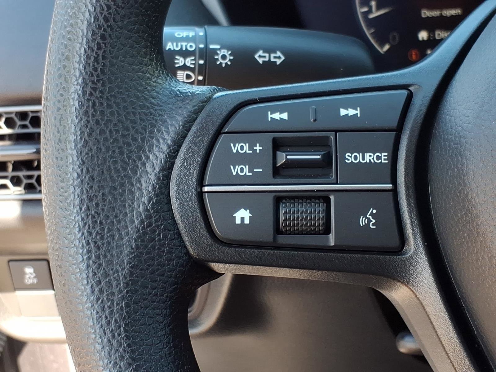 Used 2024 Honda HR-V LX image 25