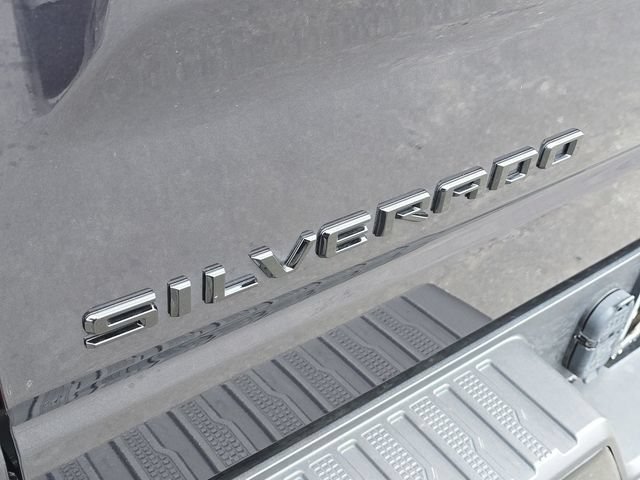 Used 2023 Chevrolet Silverado 1500 Custom Trail Boss w/ 2.7L Blackout Package AWD/4WD image 30