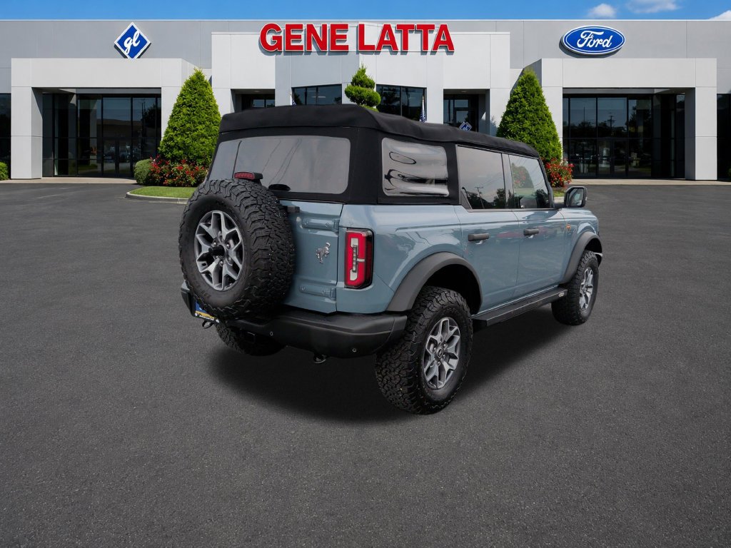 Certified 2022 Ford Bronco Badlands AWD/4WD image 7