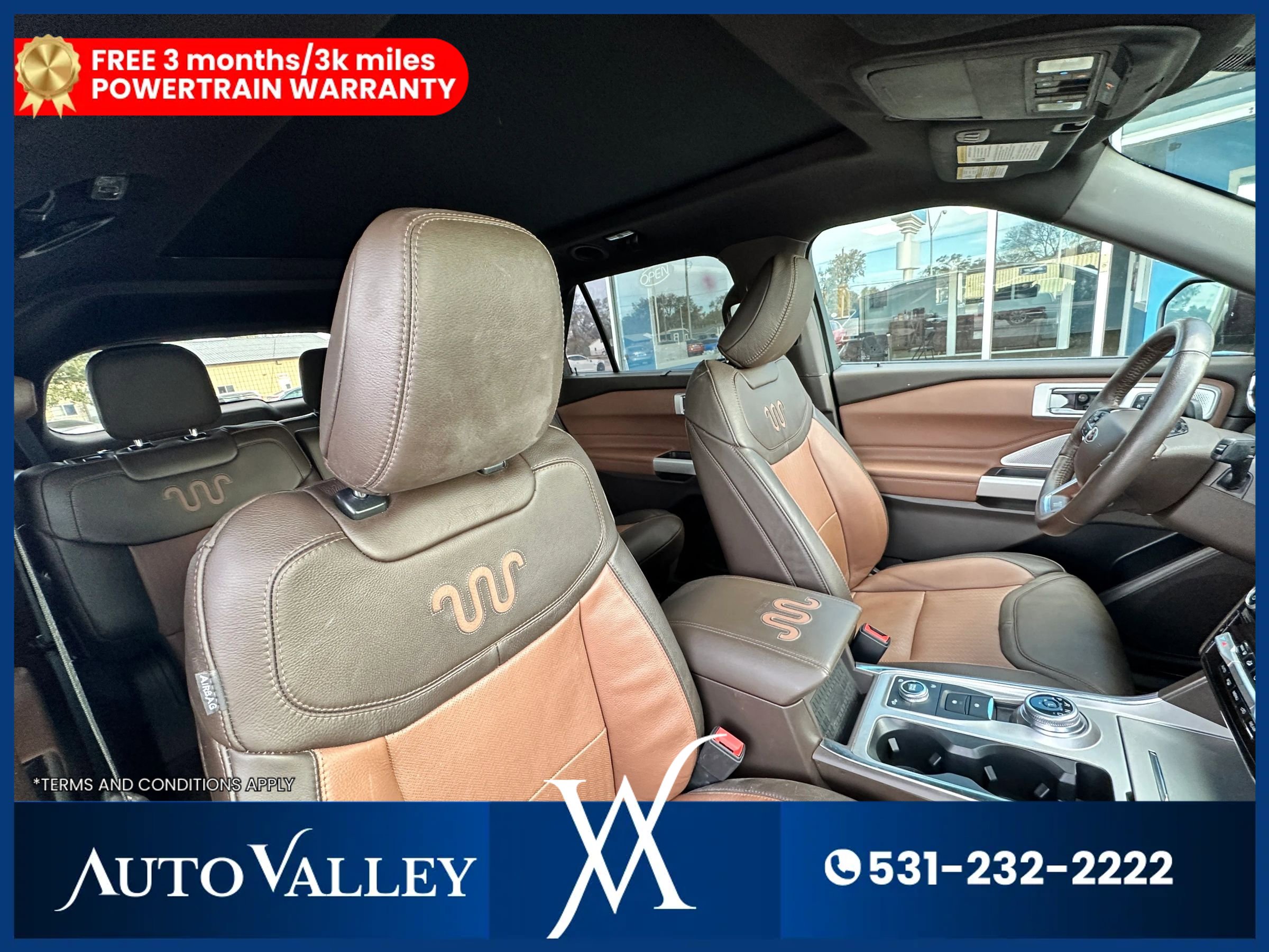 Used 2022 Ford Explorer King Ranch w/ Premium Technology Package image 24