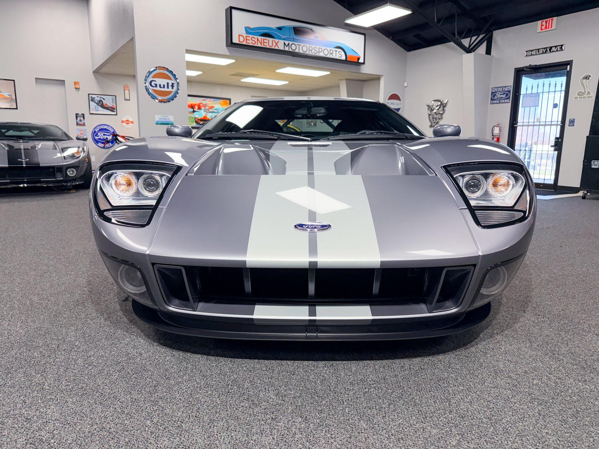 Used 2006 Ford GT image 5