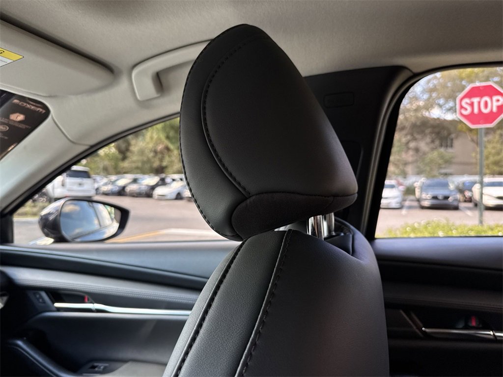 Used 2023 MAZDA MAZDA3 s image 17