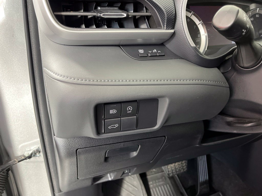 Used 2023 Toyota Highlander XSE FWD image 29