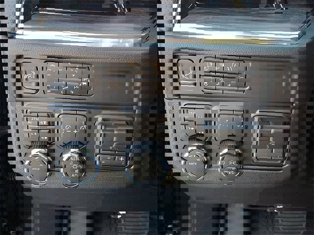 New 2026 Chevrolet Suburban Premier w/ Sun And Tow Package image 18