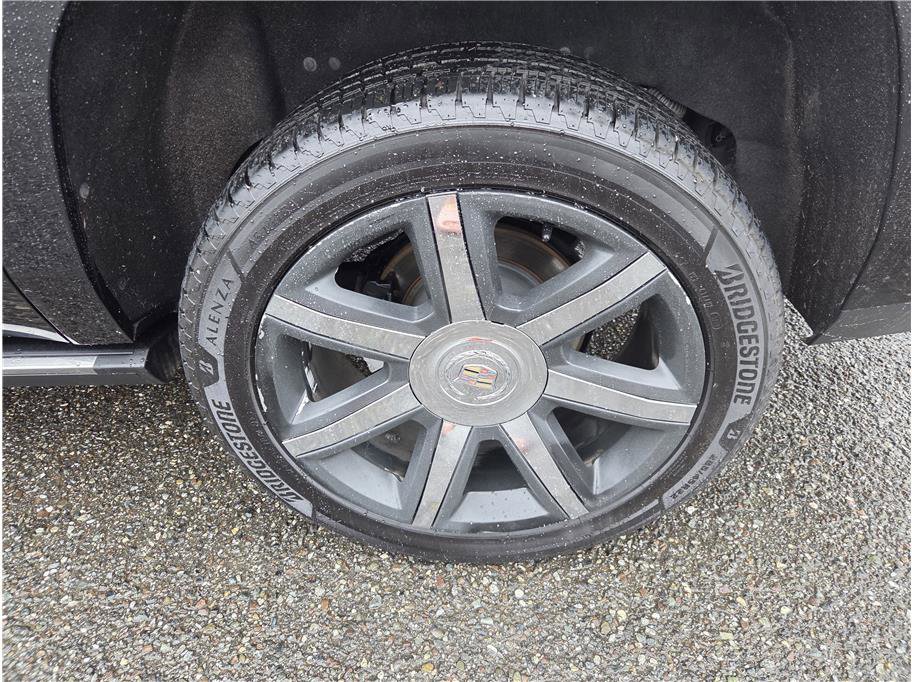 Used 2015 Cadillac Escalade ESV Premium image 25