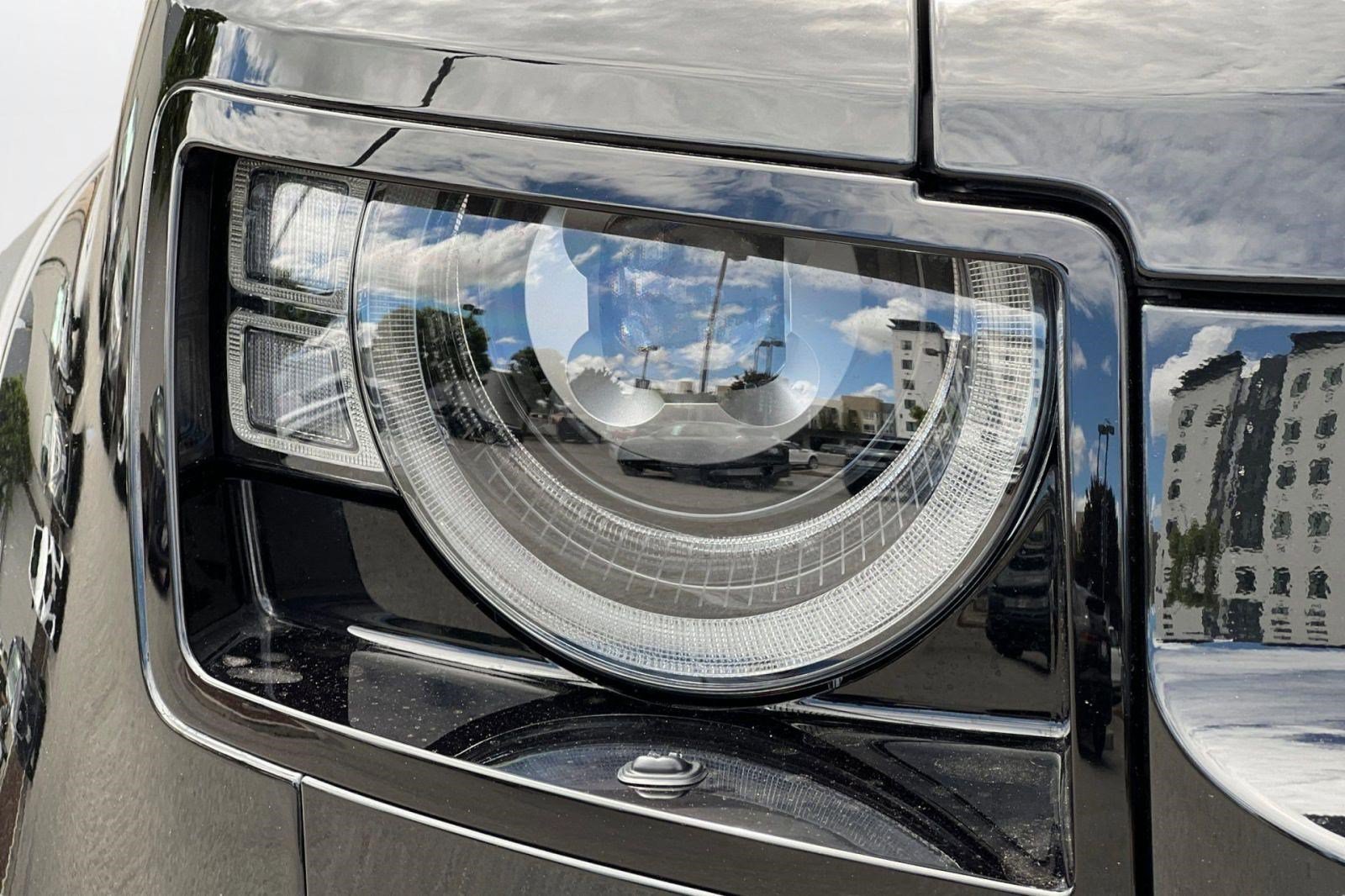 Certified 2024 Land Rover Defender 110 S AWD/4WD image 10