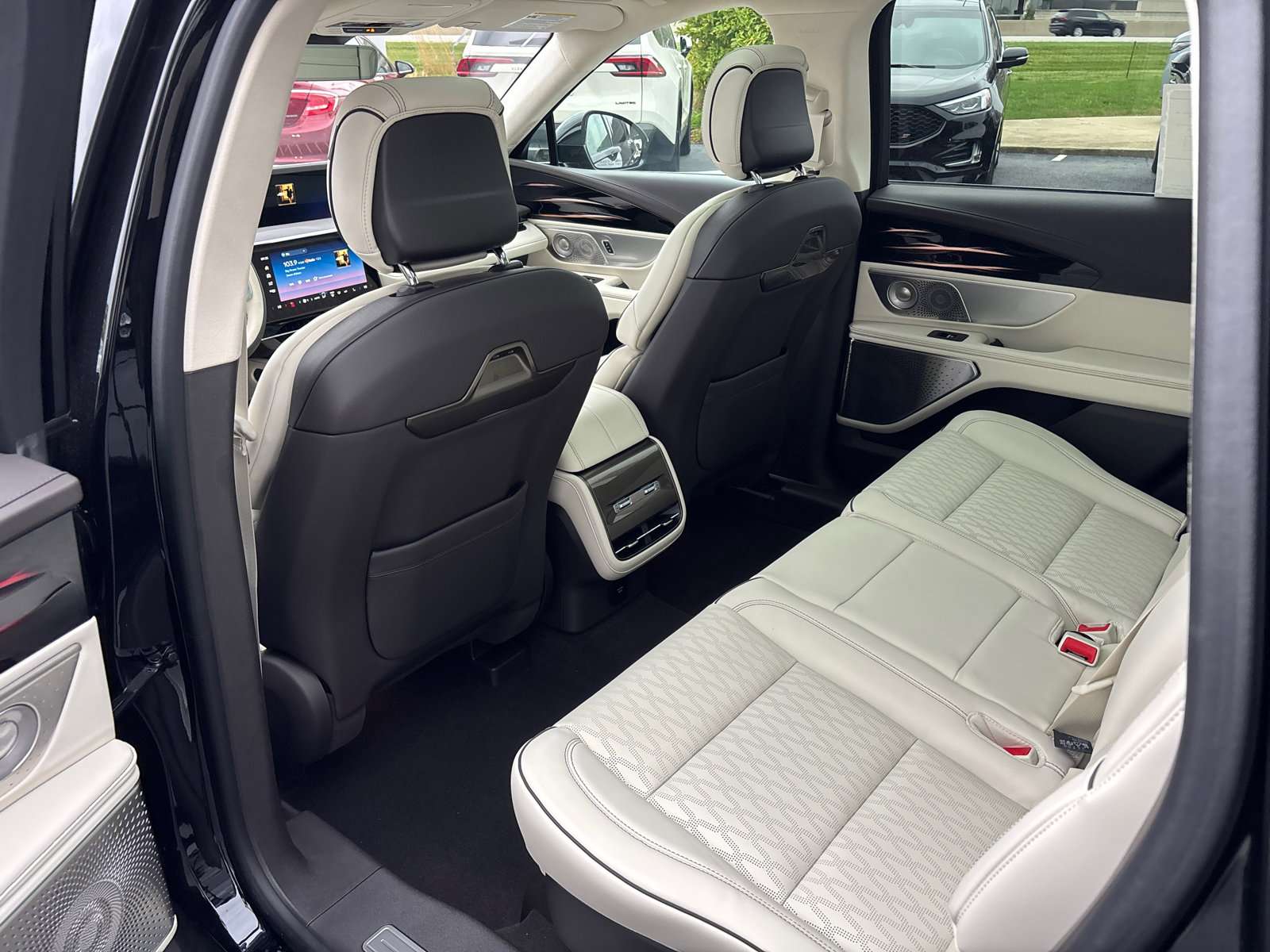 New 2026 Lincoln Nautilus Black Label image 29